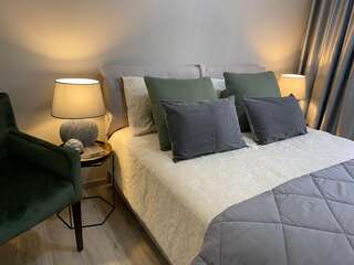 Апартаменты Apart hotel Sun Village Херцег-Нови Апартаменты с 3 спальнями и террасой-1