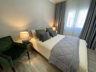 Апартаменты Apart hotel Sun Village Херцег-Нови Апартаменты с 3 спальнями и террасой-2