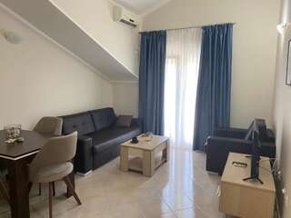 Апартаменты Apart hotel Sun Village Херцег-Нови Апартаменты с террасой-2